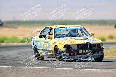 media/Sep-29-2024-24 Hours of Lemons (Sun) [[6a7c256ce3]]/Sunrise (1115a-1130a)/